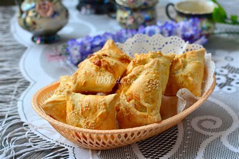 Слоеные конвертики с сыром: рецепт с пошаговым фото - Выпечка из ...