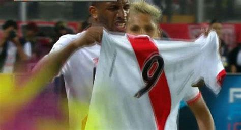 Jefferson Farfán Dedicó Su Gol A Paolo Guerrero Con Emotivo Gesto