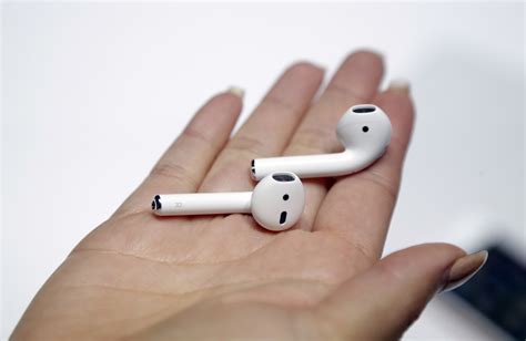 AirPods