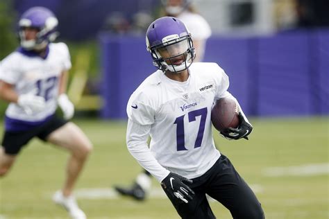 Dillon Mitchell, Oregon Ducks, Minnesota Vikings - NIL Profile - Opendorse