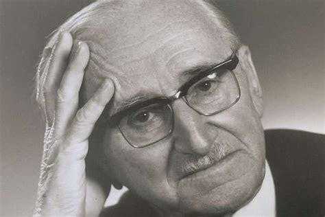 Reflexiones de Hayek sobre los enemigos y amenazas a la libertad, Por ... 