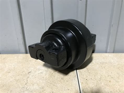 Катки опорные для гусениц экскаваторов и спецтехники Mitsubishi MM30 ...