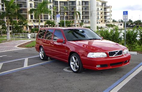 Volvo V70 T5: Photos, Reviews, News, Specs, Buy car