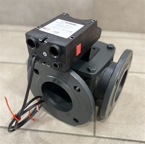 Клапан ESBE 3F100 фланцевый с приводом ESBE ARC369 0..10В 30Нм купить с ...