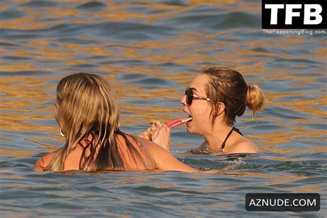 Cara Delevingne Sexy Seen In Her Hot Bikini With Sienna Miller And Lady Mary Charteris In Spain