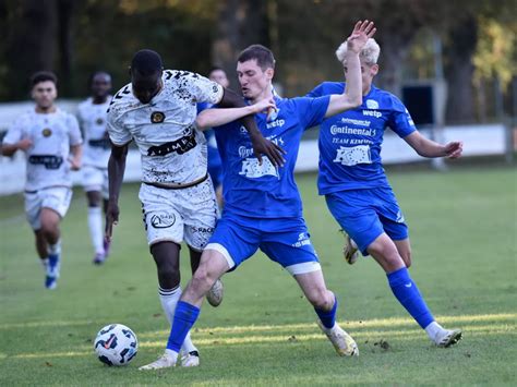 Football National Le Sarreguemines Fc A Mang Son Pain Noir