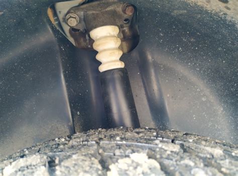 пришло время подвески. — Volkswagen Polo Hatchback Mk5, 1,4 л, 2013 ...