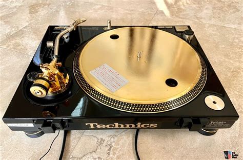 Technics SL 1200 LTD Limited Edition Gold Platter Direct Drive DJ