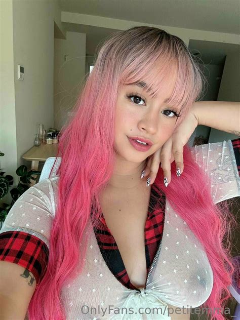 Petitemma Porn Pic