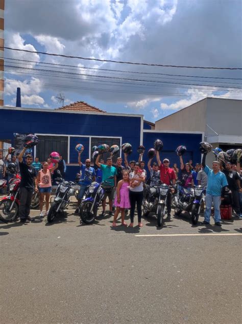 Familiares Fazem Protesto Ap S Morte De Motoboy Em Ponta Grossa Dcmais