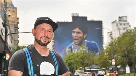 Dos Murales Del Argentino Mart N Ron Compiten Entre Obras Callejeras