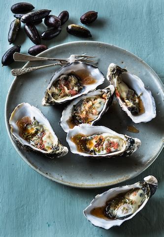 Oysters with Fingerlimes – Outback Chef