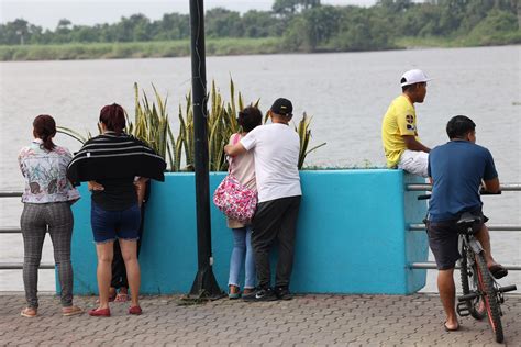 Durán La historia detrás de los dos jóvenes ahogados en el río Babahoyo