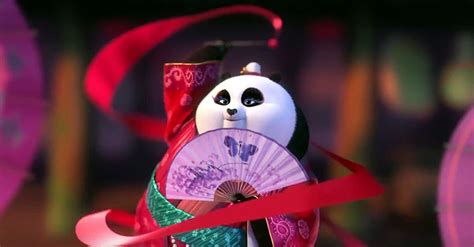 Po Can't Look Away From Mei Mei in New 'Kung Fu Panda 3' Clip