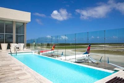 Aeropuerto De Punta Cana Presenta Oficialmente Sala VIP Con Piscina