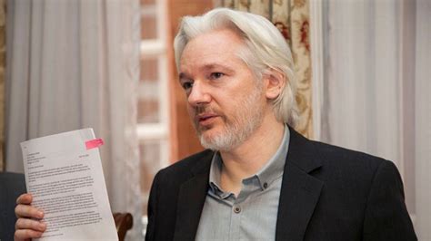 United Behind Julian Assange Legislators From Ilhan Omar To Rand Paul