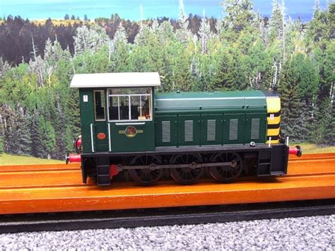 Heljan O Gauge 25911 Class 05 Br Green With Wasp Stripes Diesel Shunter Loco Electric 2 Rail