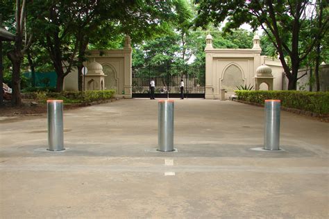 Security Bollards – Apple Scientific