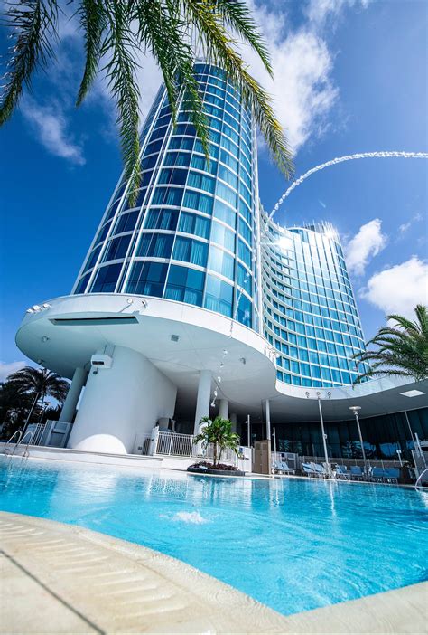 Universal's Aventura Hotel Pool: Pictures & Reviews - Tripadvisor