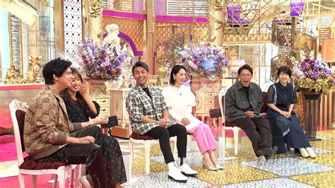 左から、アレクサンダーと川崎希夫妻、魔裟斗と矢沢心夫妻、アルコ＆ピース酒井と矢端名結夫妻。cフジテレビ アルピー酒井と矢端名結