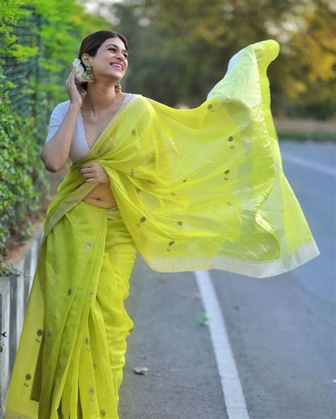 Shraddha Das Hot Navel Show Stills In Saree Tollywood