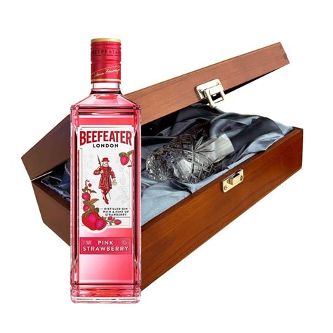 Beefeater Pink Strawberry Gin Cl In Luxury Box With Royal Scot Glass