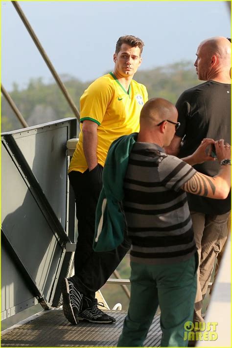 henry cavill wears customized brazil soccer jersey 16 Henry Cavill ...