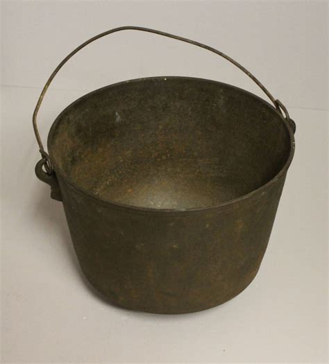 Bargain Johns Antiques Cast Iron Footed Bean Pot 8 Bargain John