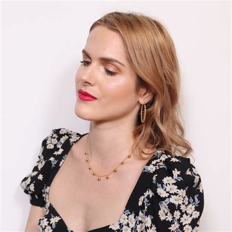 MacKarrie Beauty Style Blog Dior Diorskin Mineral Nude Bronzer Warm Sunrise 04