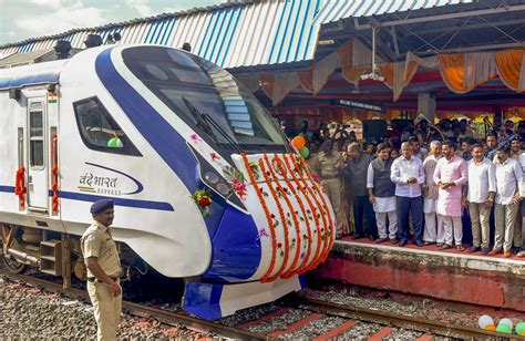 India S Longest Vande Bharat Express On Delhi Patna Route Starts