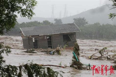 探访暴雨后的北京门头沟永定河 洪水依然汹涌 水位有所下降北京市新浪财经新浪网