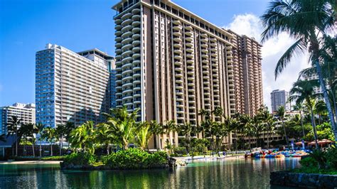 7 Best Hotels in Oahu for Families: Ultimate Vacation Guide - Real ...