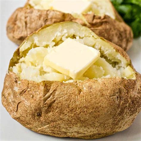 16 Quick & Easy Microwave Baked Potato Recipes – MexFoody