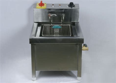 Puff Snacks Foodtruder Commercial Frying Equipment, 2kw, Capacity ...