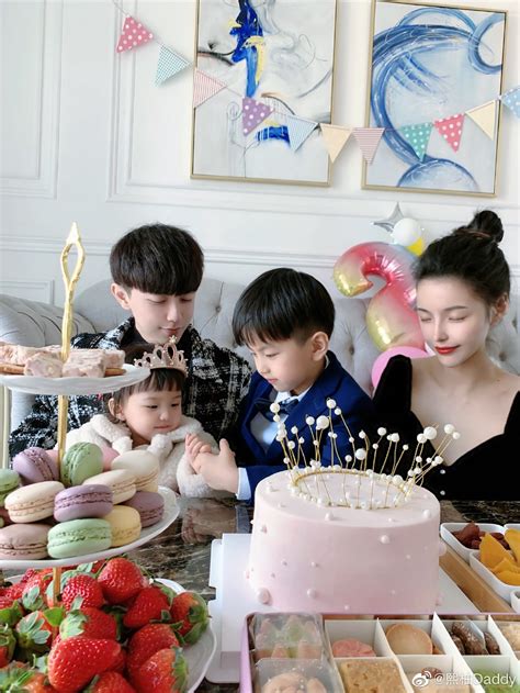 Sau N M Gia Nh Hot Nh T Mxh Trung Qu C M T L N N A Khi N D N T Nh C M Th N Sao Ai C Ng P