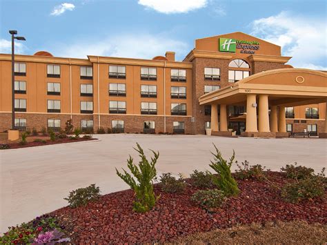 Holiday Inn Express Pearl Ms Near Bass Pro Shop - Shop Poin