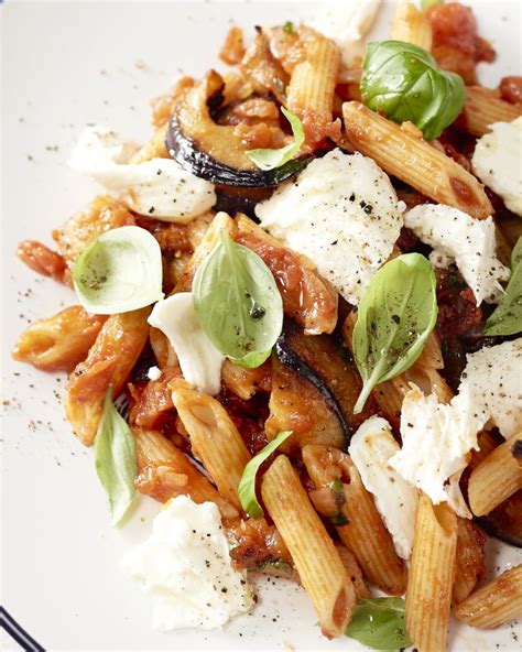 Penne Met Aubergine En Mozzarella Recepten 15gram