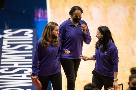 WNBA: Sandy Brondello, Mercury mutually agree to part ways