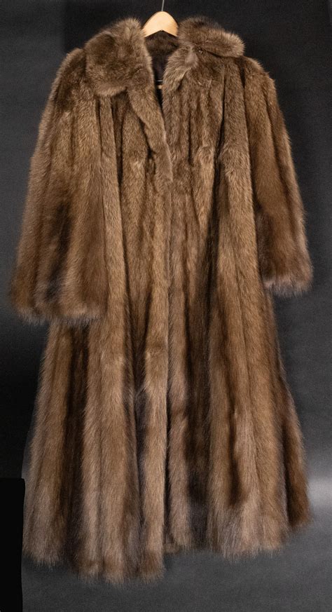 Unbranded Beaver Fur Full Length Coat Auction