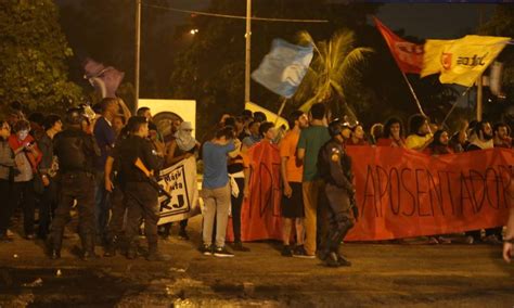 Manifestações Contra Reforma Da Previdência E Por Recursos Para A