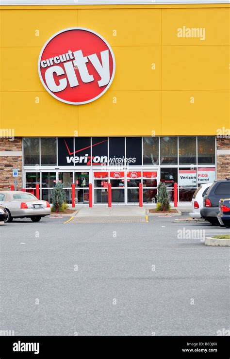 Exterior facade of Circuit City retail store with sign and logo and ...