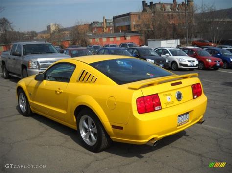 Screaming Yellow Ford Mustang Gt Premium Coupe Photo