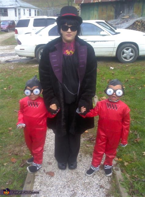 Willy Wonka and Oompa Loompas Family Costume | Original DIY Costumes