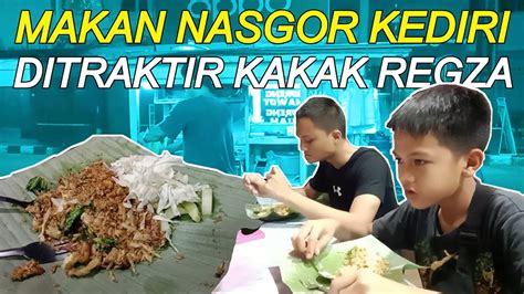 Asyik Makan Nasi Goreng Arang Khas Kediri Langganan Kali Ini