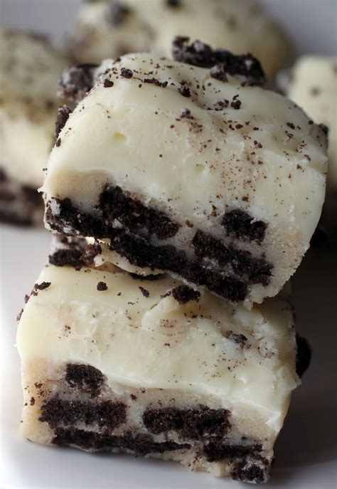 Oreo Cookie Dough Fudge Bars