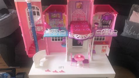 Barbie Malibu dream house with all accessories | Vinted