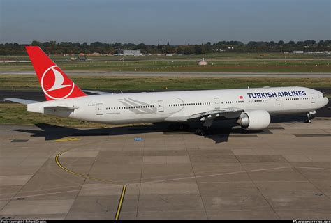 TC LJA Turkish Airlines Boeing 777 3F2ER Photo By Richard Dragon ID