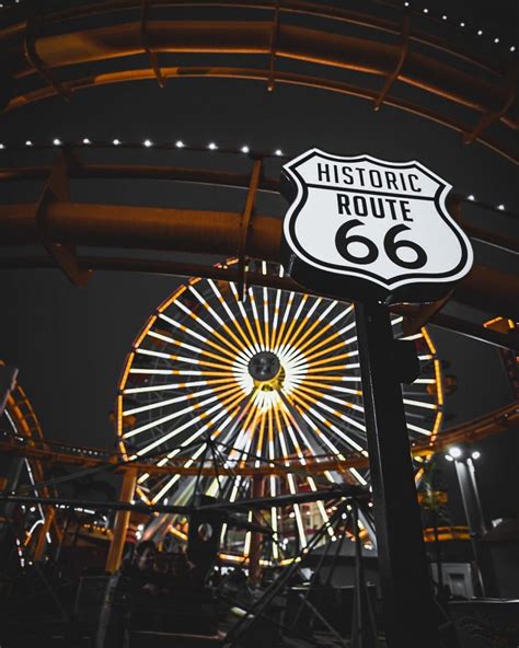 Thanksgiving Ferris Wheel Lighting At The Santa Monica Pier