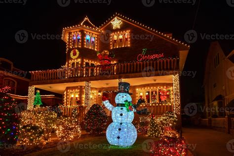 Christmas Decorations at night 16722762 Stock Photo at Vecteezy