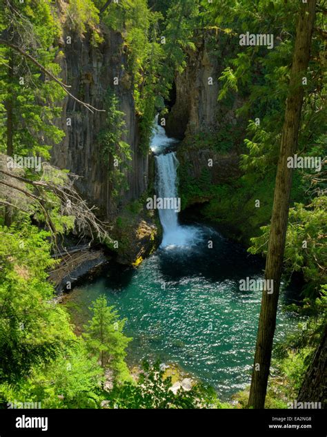 North Umpqua River Hi Res Stock Photography And Images Alamy